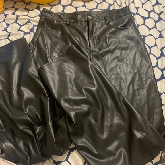 Forever 21 leather pants - Picture 1 of 4